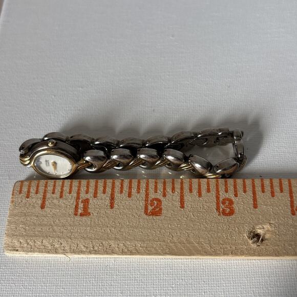 Vtg Citizen Watch Cocktail Bracelet Gold Tone 5920-S91492 Oval Dial Dainty Tiny